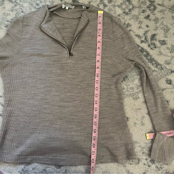 Vince Wool Blend Women’s Tan 1/4 Zip Sweater Top Quiet Luxury Office Career - Picture 8 of 8